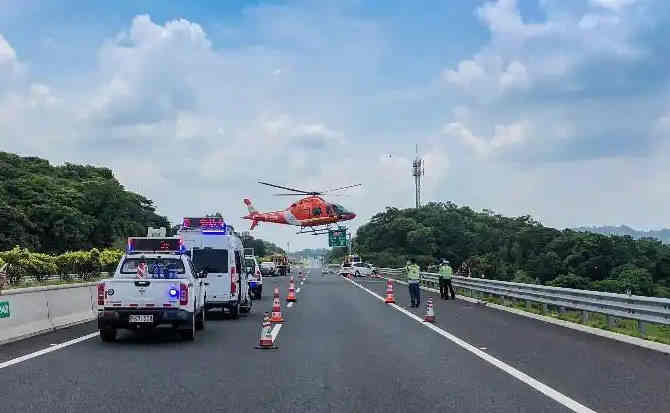 雨山区高速公路汽车救援案例